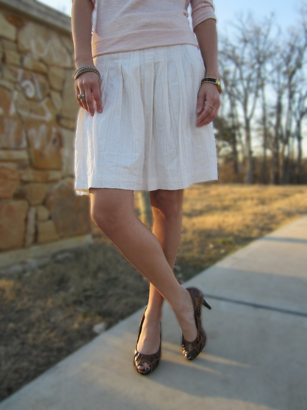 creamskirtnakeskinheelspinkshirt